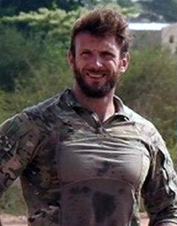 Le ma&icirc;tre C&eacute;dric de Pierrepont