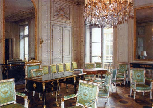 LE CABINET D'AUDIENCE DE THIERRY DE VILLE D'AVRAY