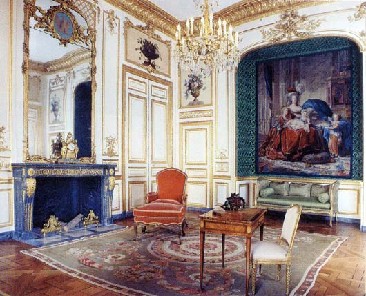 LA CHAMBRE DITE DE MARIE-ANTOINETTE