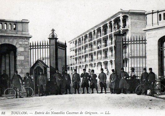 Toulon compte plusieurs casernes