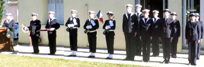 Fanion remis, félicitations à la session 2021/2022